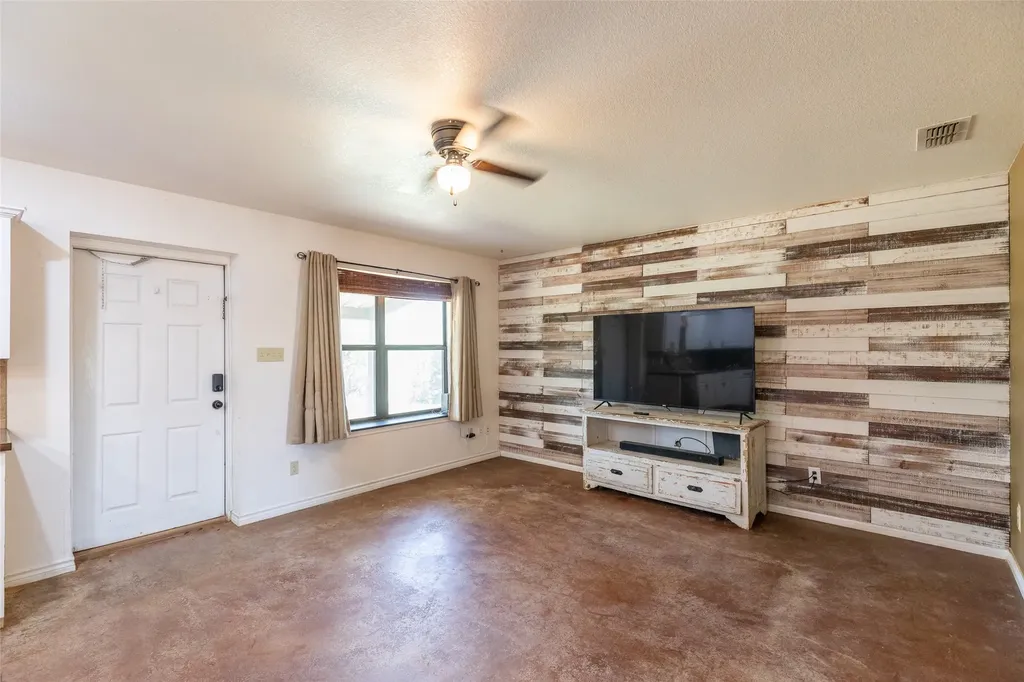 574 County Road 151 Tuscola TX 79562