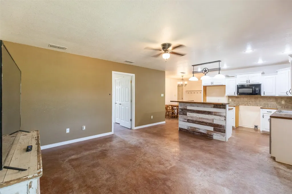 574 County Road 151 Tuscola TX 79562
