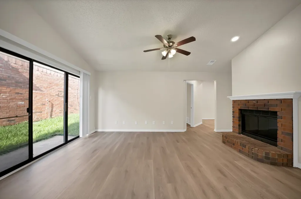 4213 Phoenix Drive Carrollton TX 75010