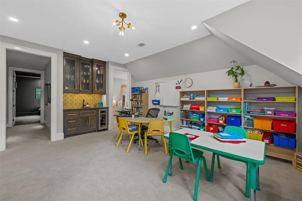 1074 Rogers Hill Spur Waco TX 76705