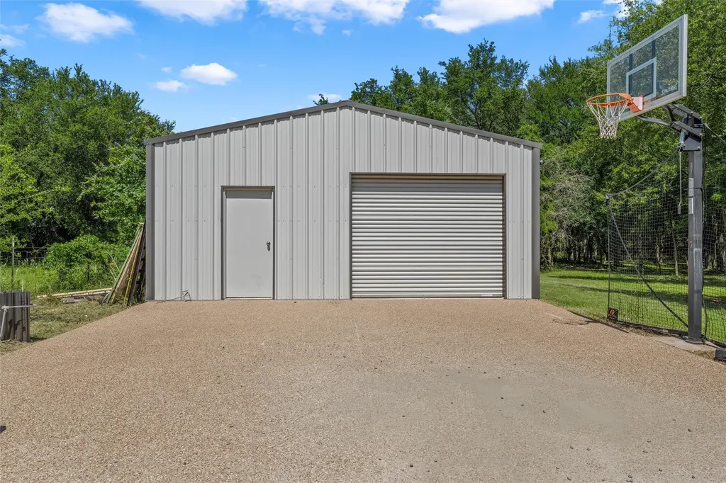 1074 Rogers Hill Spur Waco TX 76705