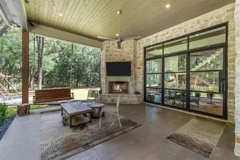 1074 Rogers Hill Spur Waco TX 76705