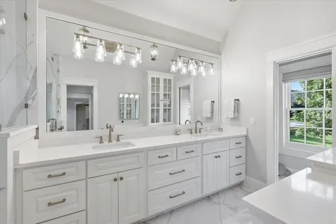 426 E Texas Street Grapevine TX 76051