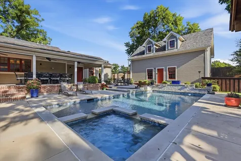 426 E Texas Street Grapevine TX 76051