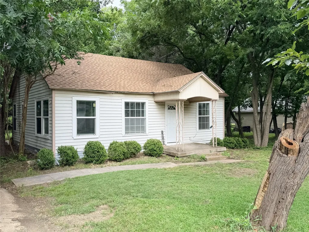 310 College Street Wilmer TX 75172