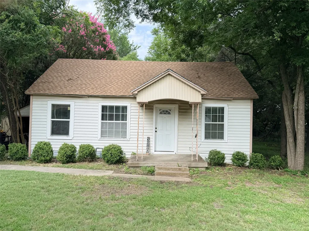 310 College Street Wilmer TX 75172