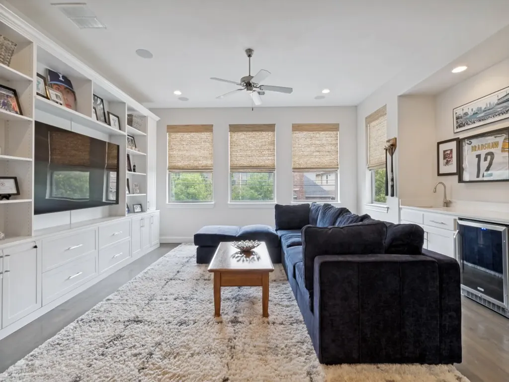 6722 Sondra Drive Dallas TX 75214
