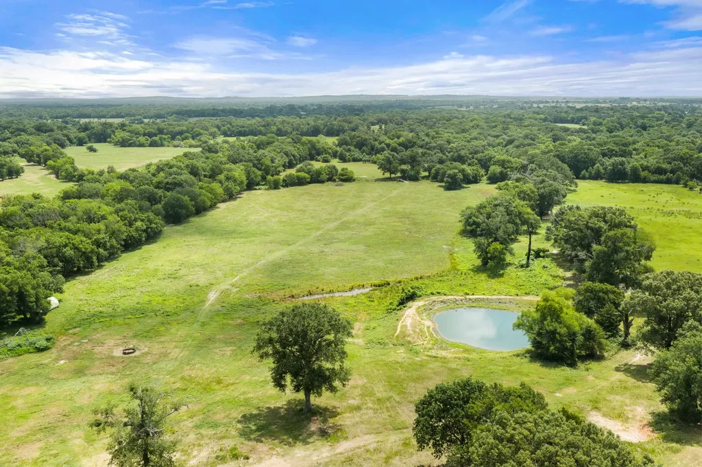 13494 County Road 2919 Eustace TX 75124