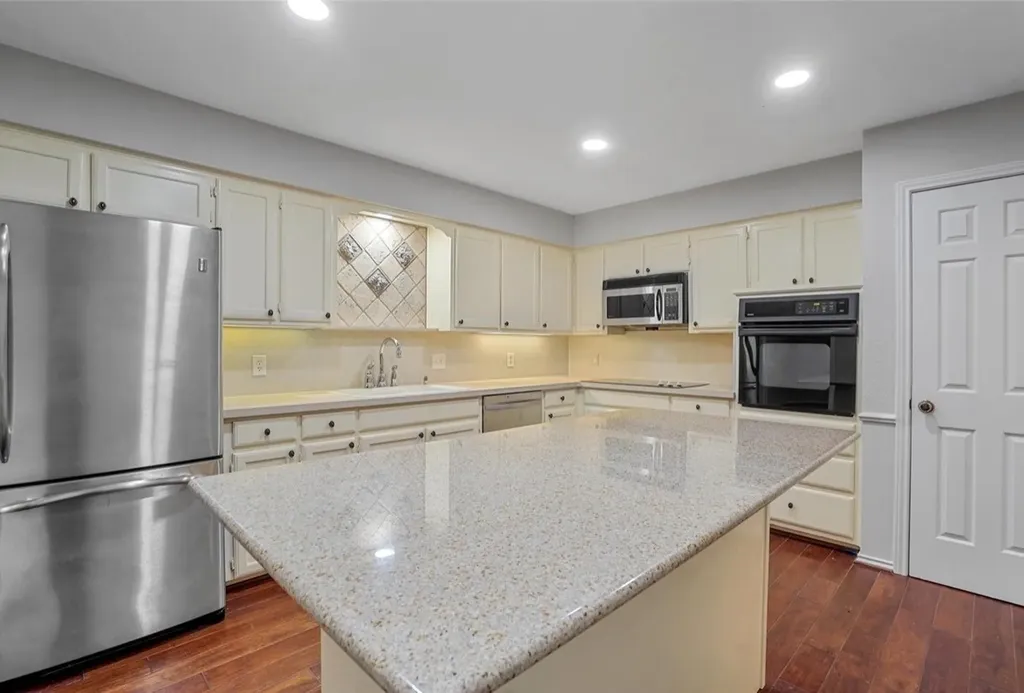4824 Darla Drive Fort Worth TX 76132