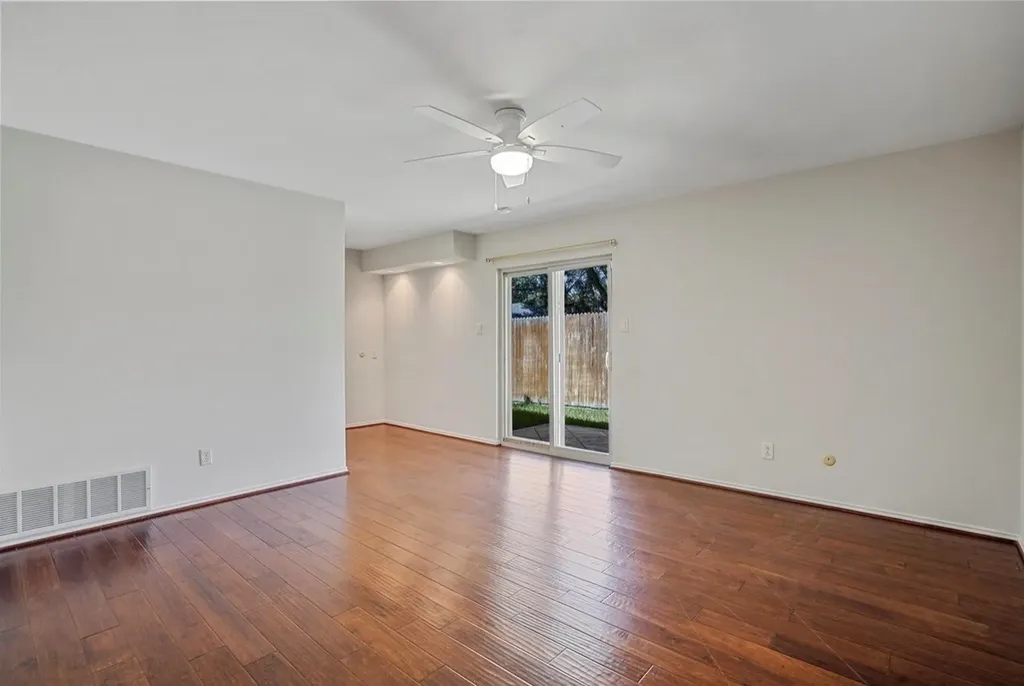 4824 Darla Drive Fort Worth TX 76132