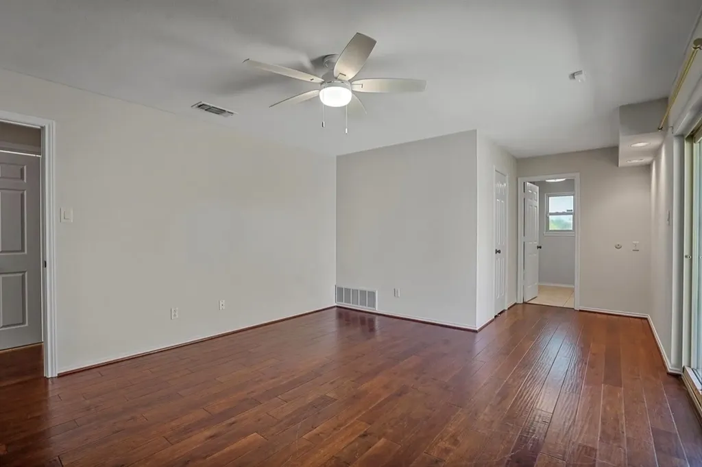 4824 Darla Drive Fort Worth TX 76132