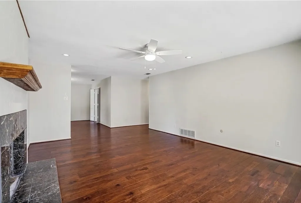4824 Darla Drive Fort Worth TX 76132