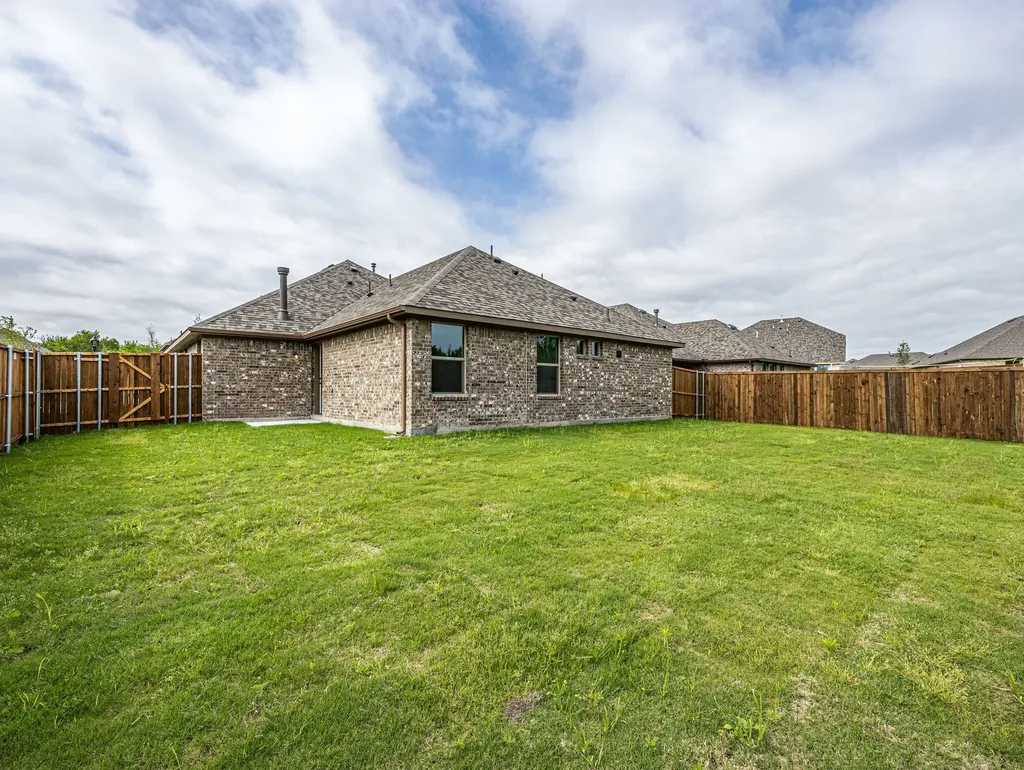 1513 Elizabeth Street Anna TX 75409