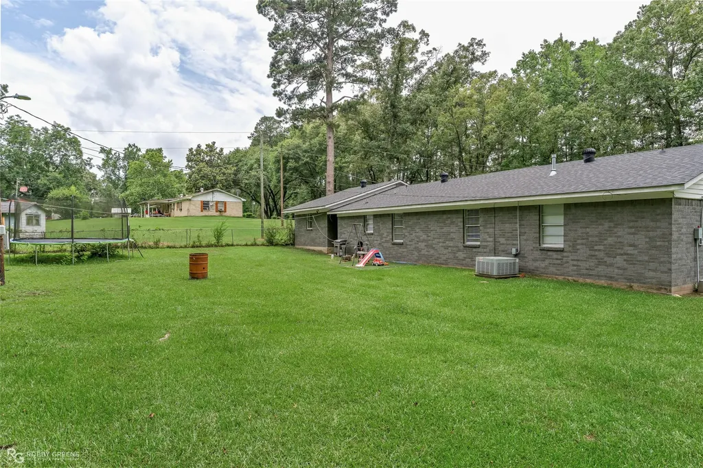 175 Magnolia Road Dubberly LA 71024