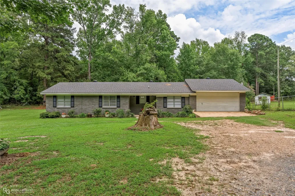175 Magnolia Road Dubberly LA 71024