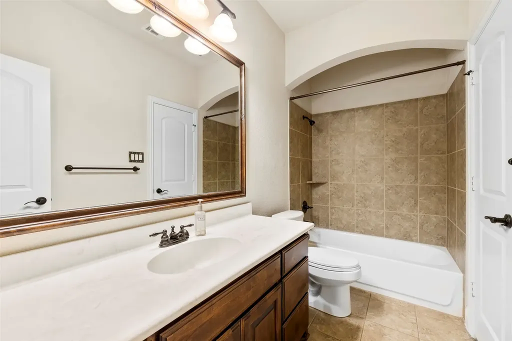 251 Williamsburg Lane Ovilla TX 75154
