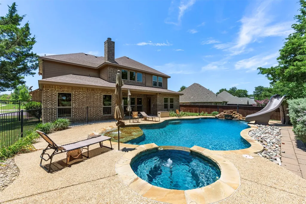 251 Williamsburg Lane Ovilla TX 75154
