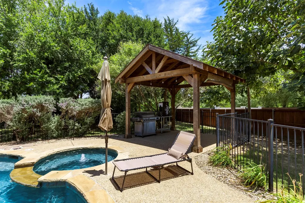 251 Williamsburg Lane Ovilla TX 75154