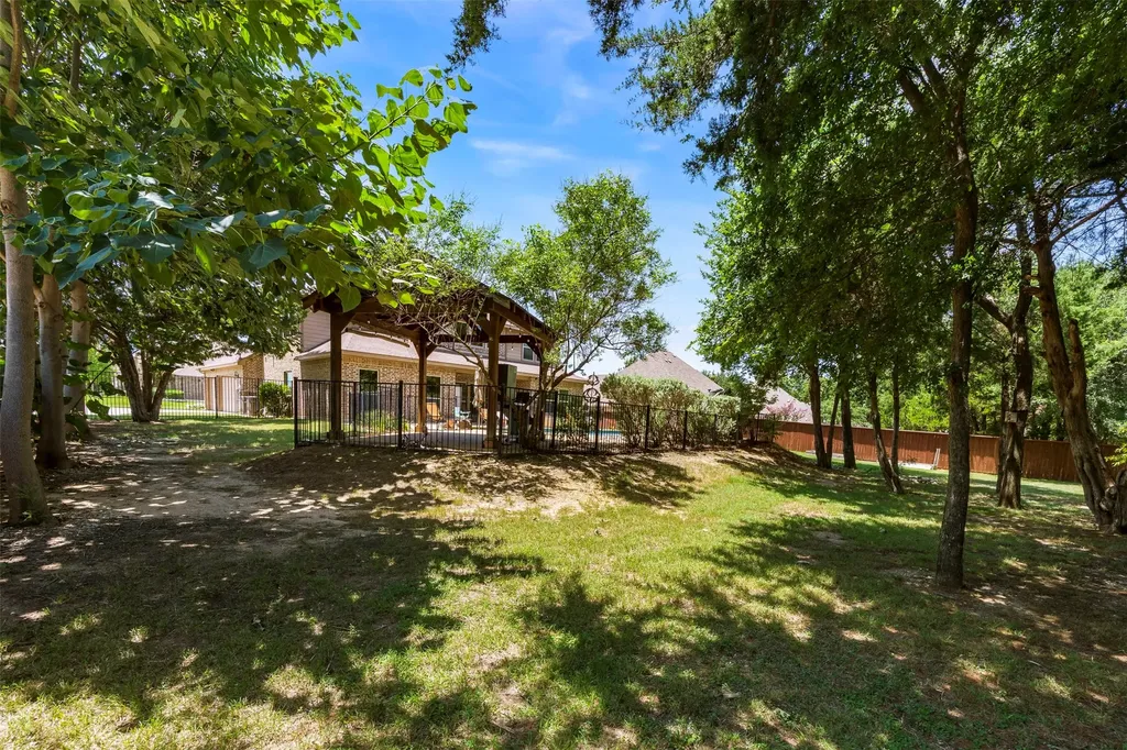 251 Williamsburg Lane Ovilla TX 75154