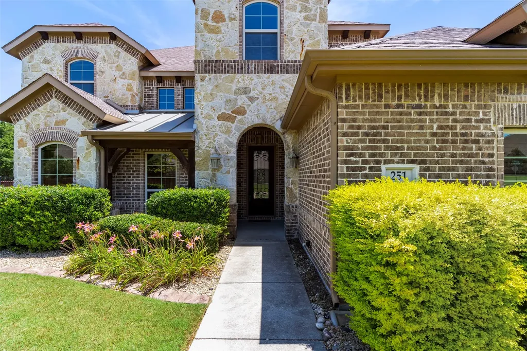 251 Williamsburg Lane Ovilla TX 75154