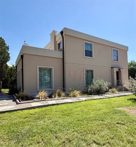 901 W Third Street Quanah TX 79252