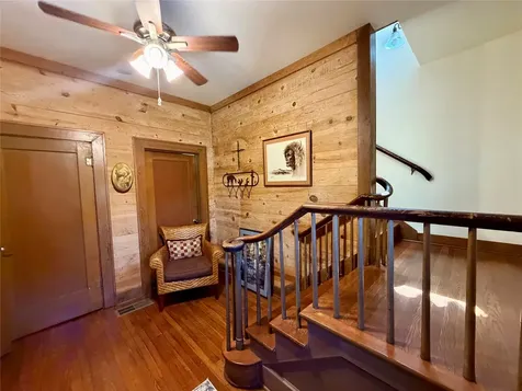 901 W Third Street Quanah TX 79252