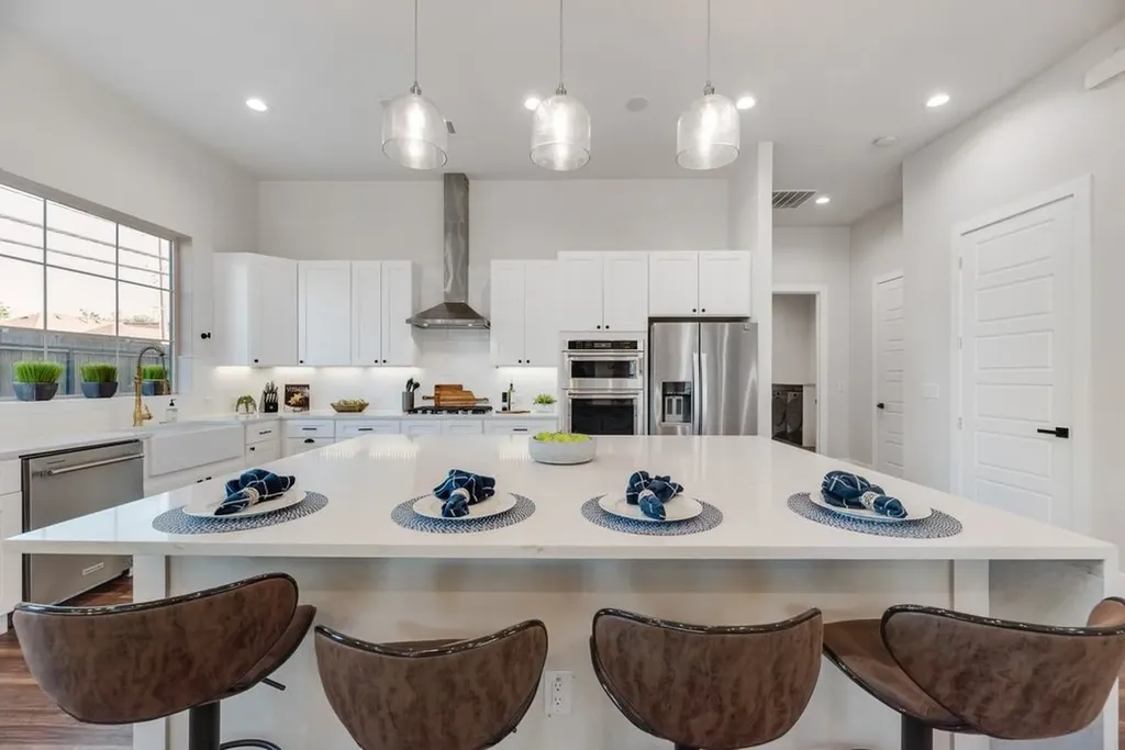 1802 Pueblo Street Dallas TX 75212