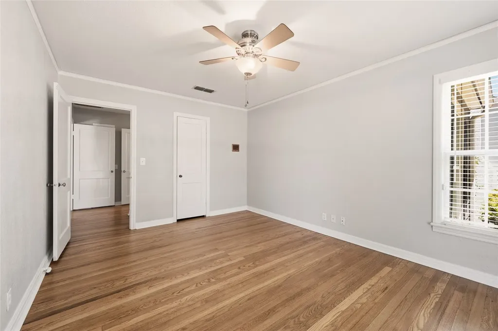 4424 Calmont Avenue Fort Worth TX 76107