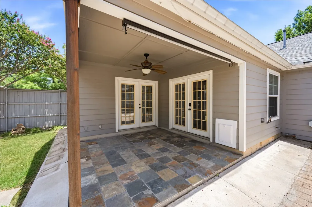 4424 Calmont Avenue Fort Worth TX 76107
