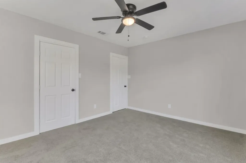 1310 Elmwood Boulevard Dallas TX 75224
