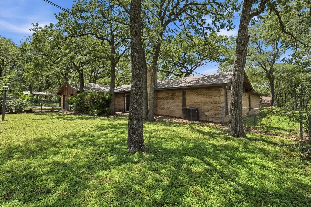 4401 Idylwood Waco TX 76705
