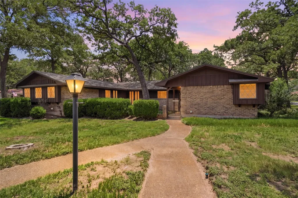 4401 Idylwood Waco TX 76705