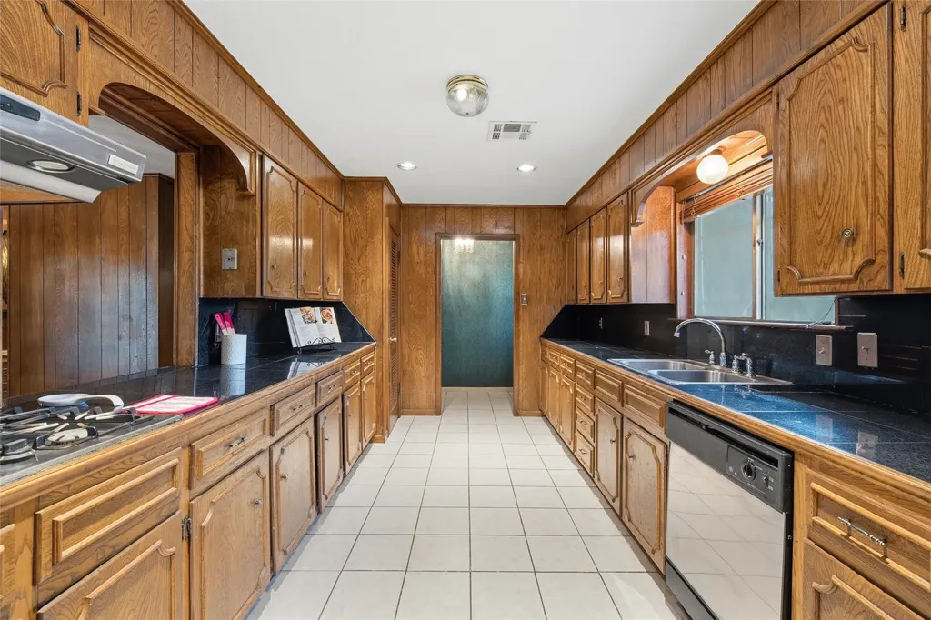 4401 Idylwood Waco TX 76705