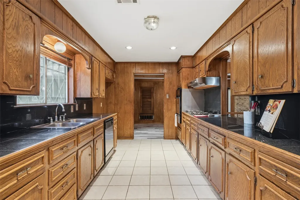 4401 Idylwood Waco TX 76705