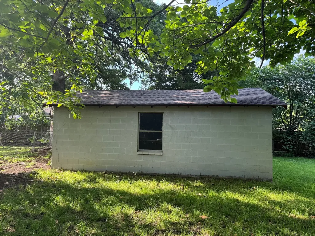 901 W Coffin Street Denison TX 75020