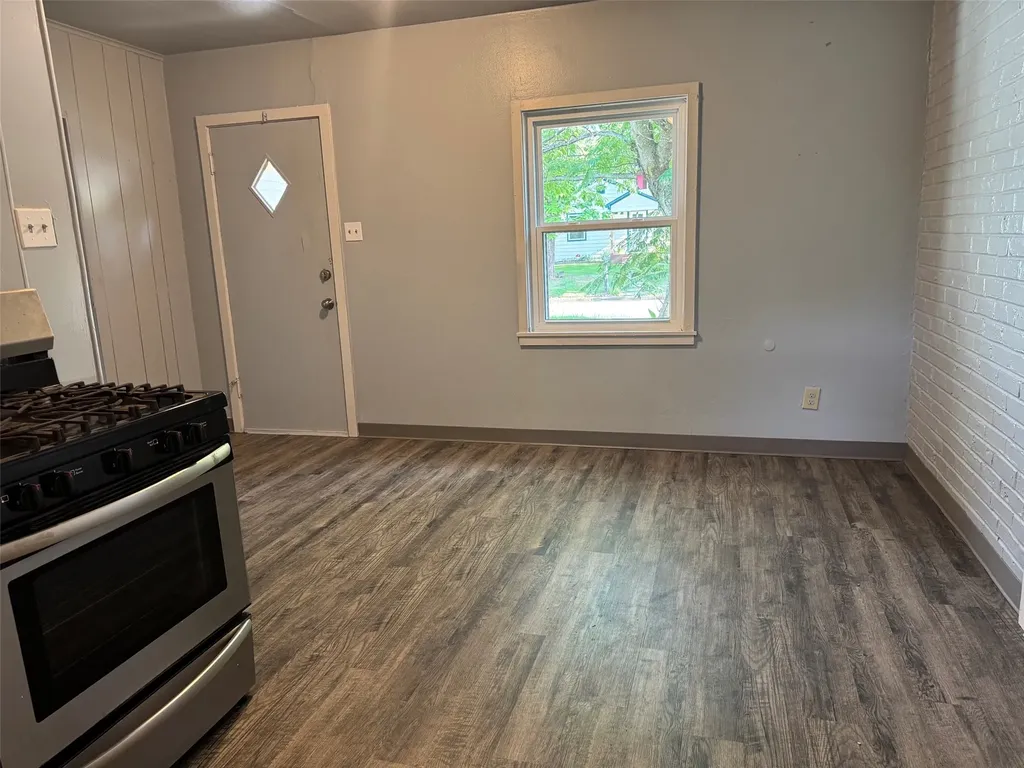 901 W Coffin Street Denison TX 75020