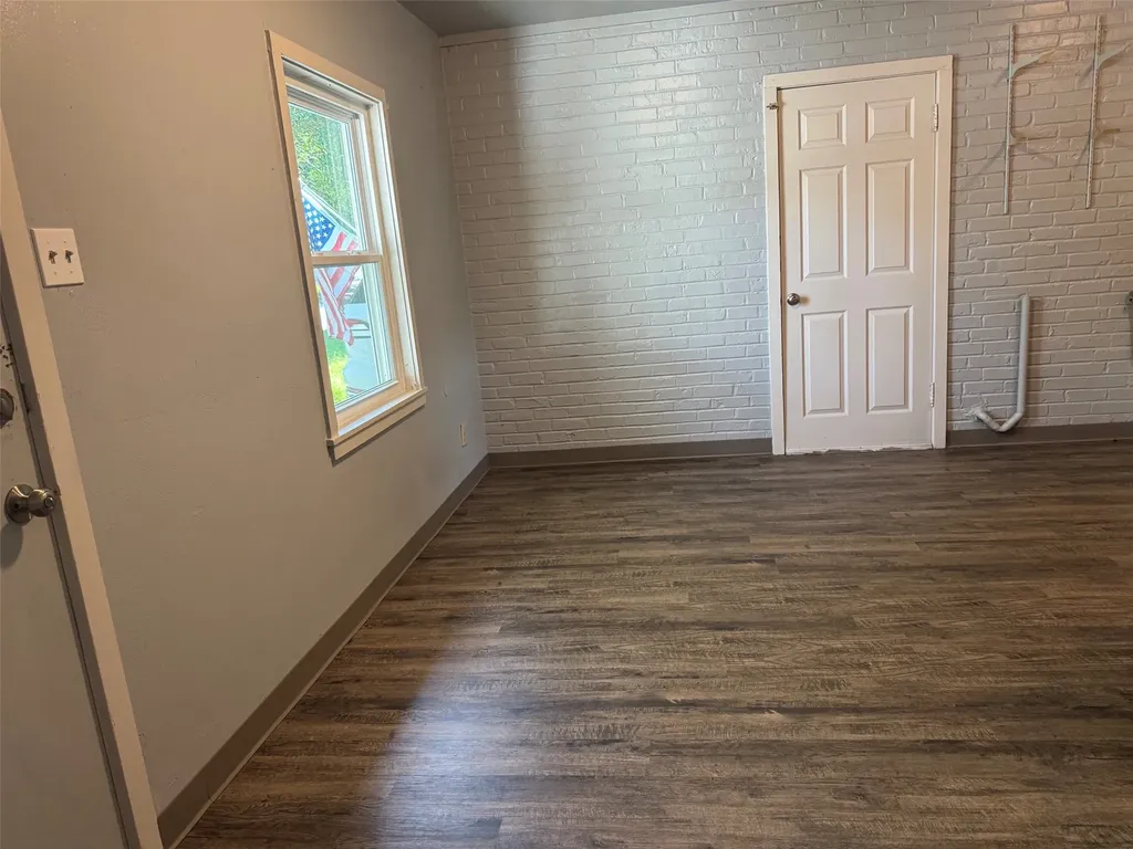 901 W Coffin Street Denison TX 75020