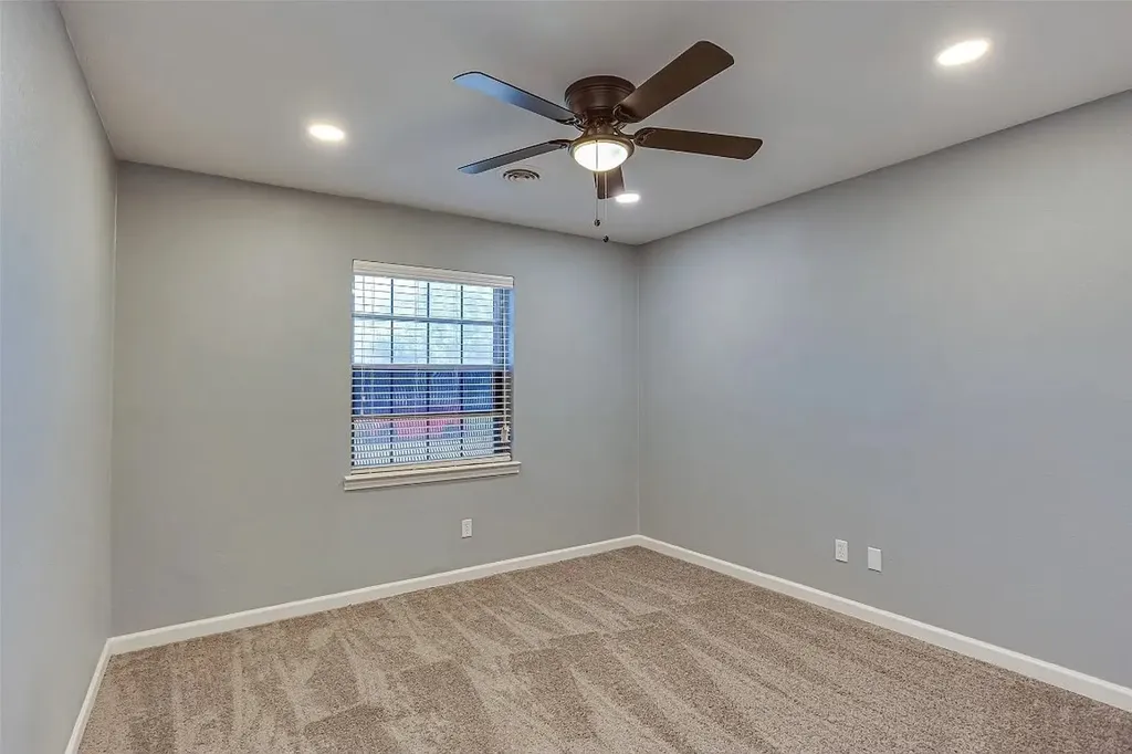 5709 Walraven Circle Fort Worth TX 76133