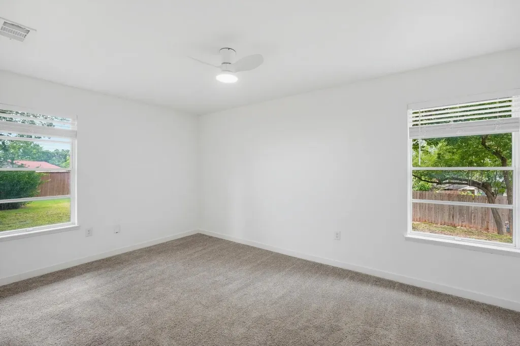12607 Gaslite Circle Farmers Branch TX 75234