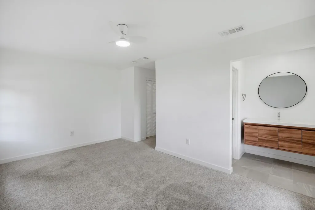 12607 Gaslite Circle Farmers Branch TX 75234