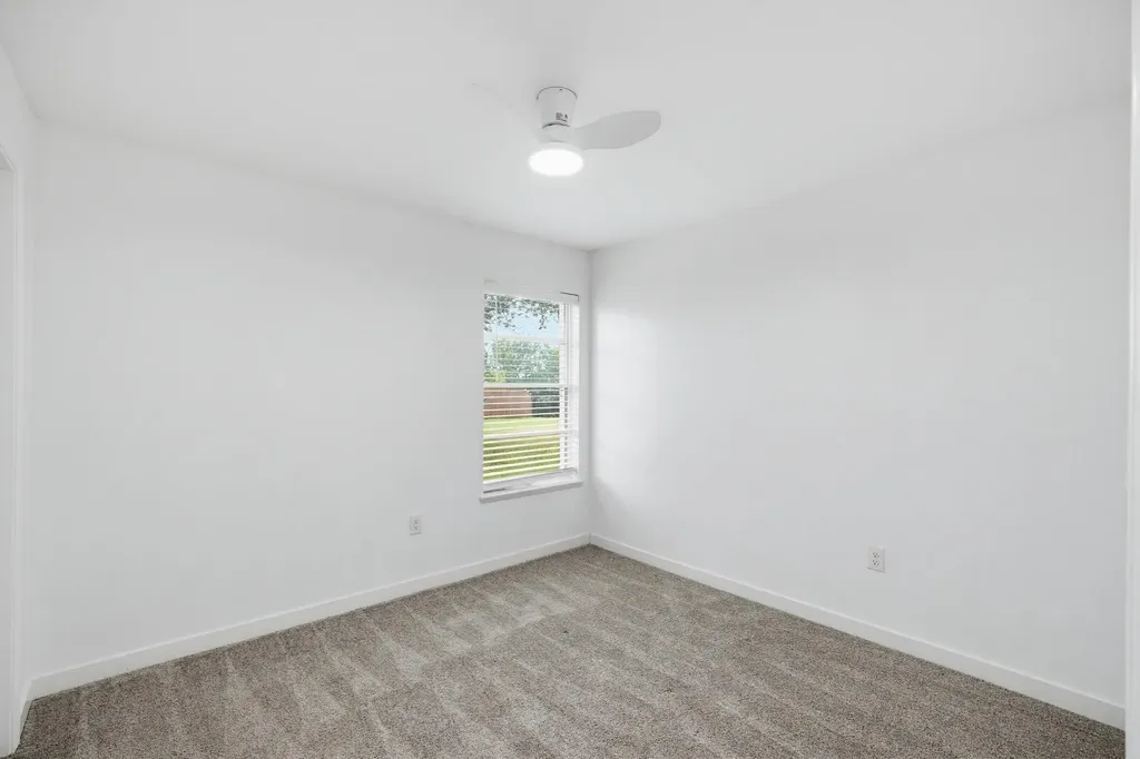 12607 Gaslite Circle Farmers Branch TX 75234