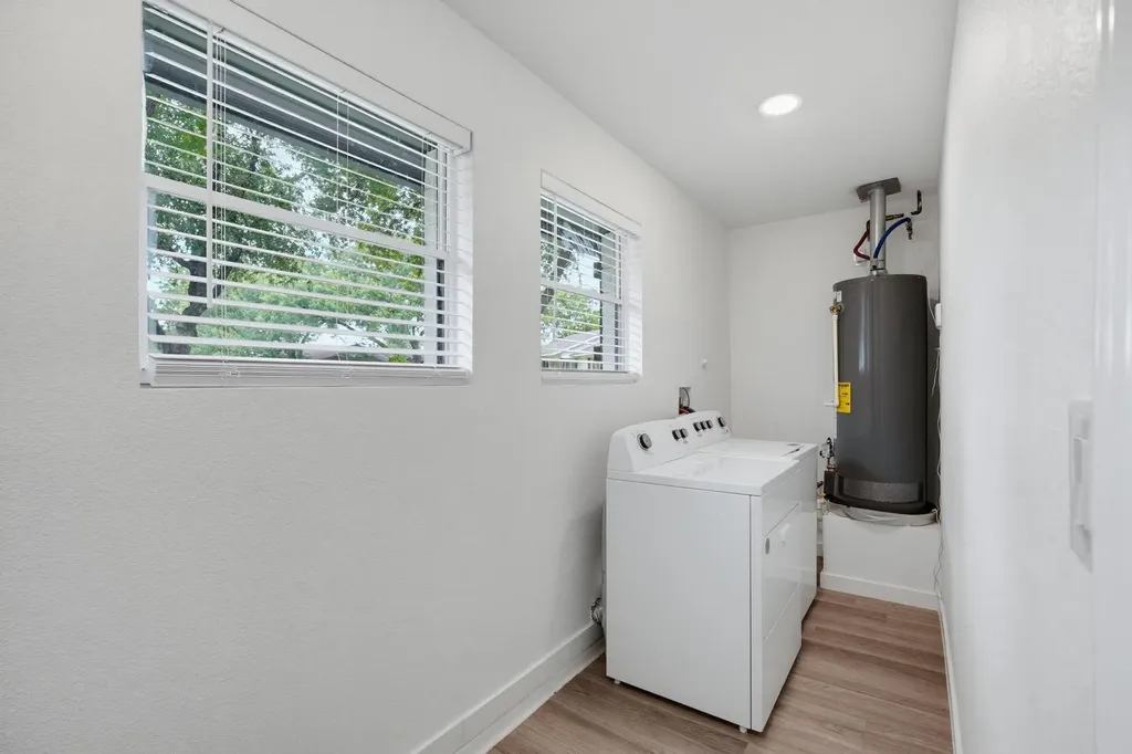 12607 Gaslite Circle Farmers Branch TX 75234