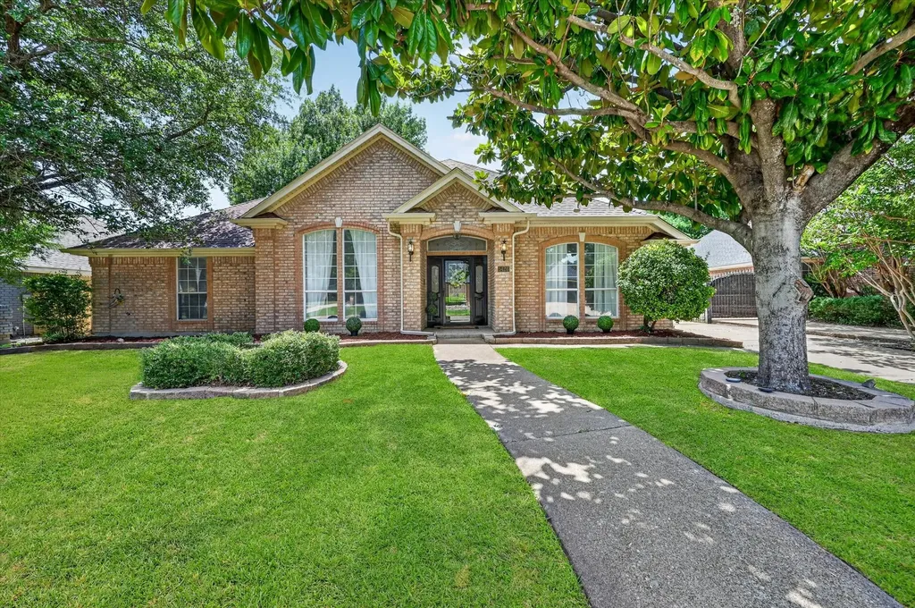 5426 Emerald Park Boulevard Arlington TX 76017