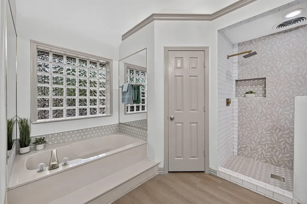 5426 Emerald Park Boulevard Arlington TX 76017