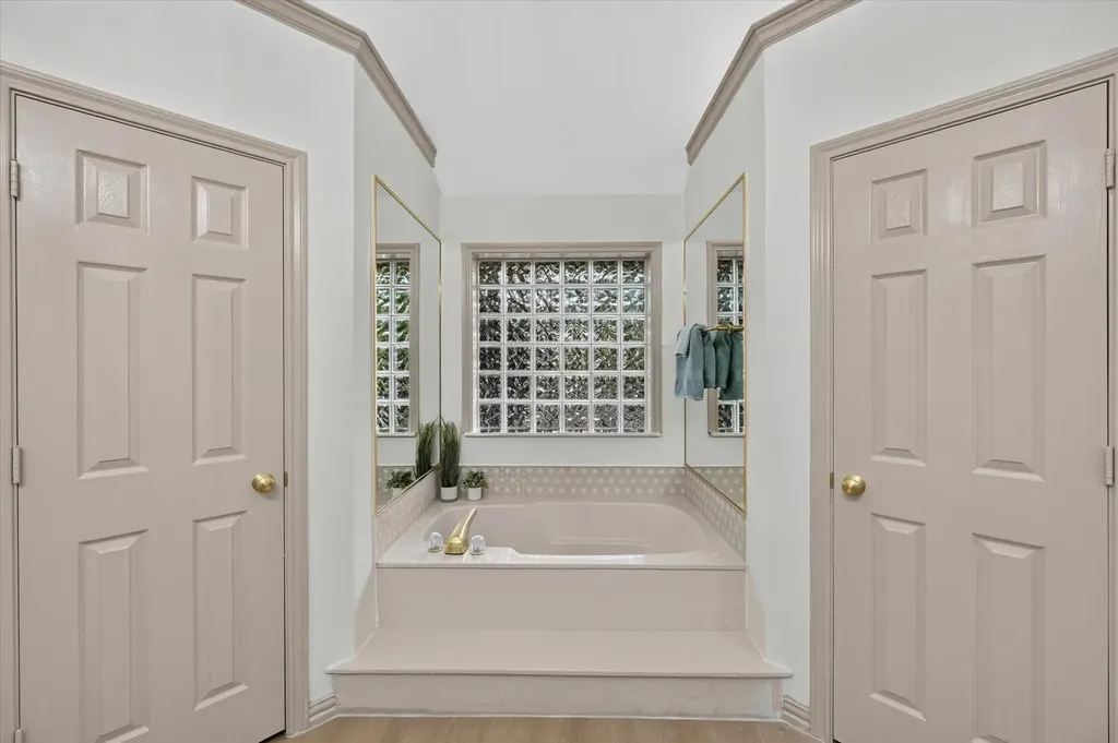 5426 Emerald Park Boulevard Arlington TX 76017