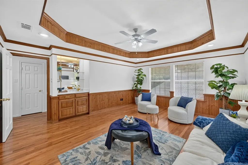 5426 Emerald Park Boulevard Arlington TX 76017