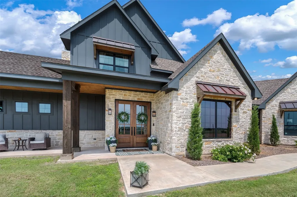 249 County Road 359 Muenster TX 76252