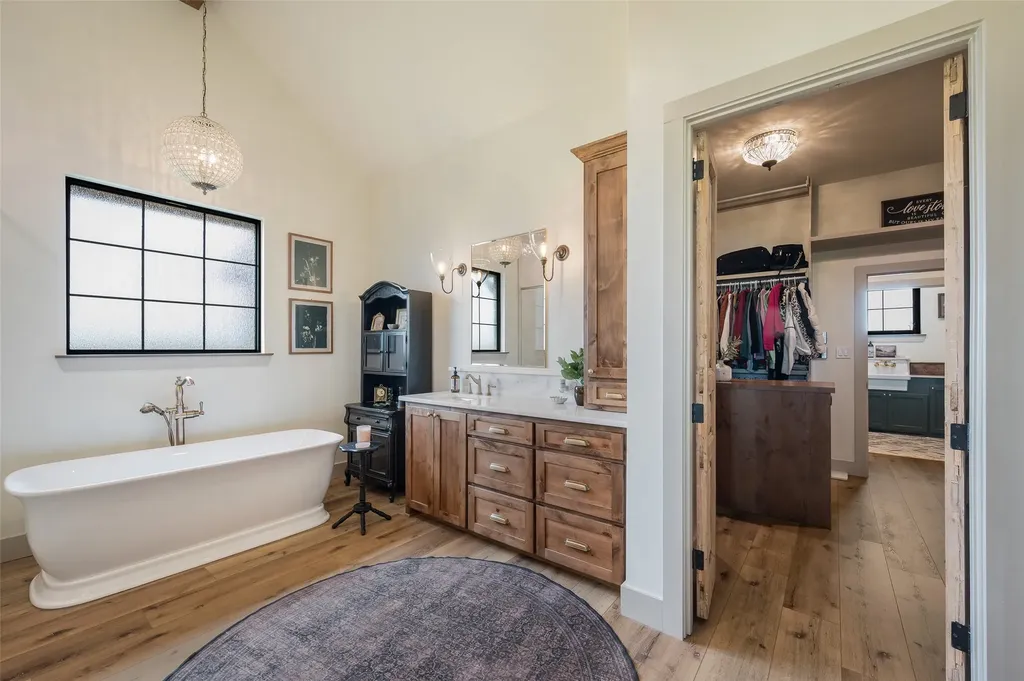 249 County Road 359 Muenster TX 76252