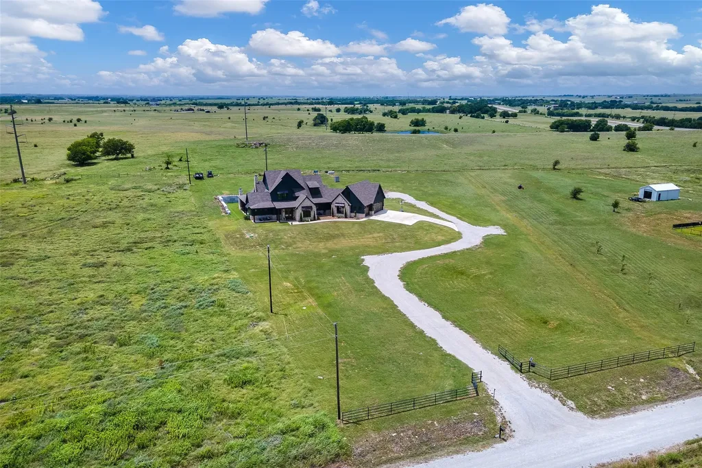 249 County Road 359 Muenster TX 76252