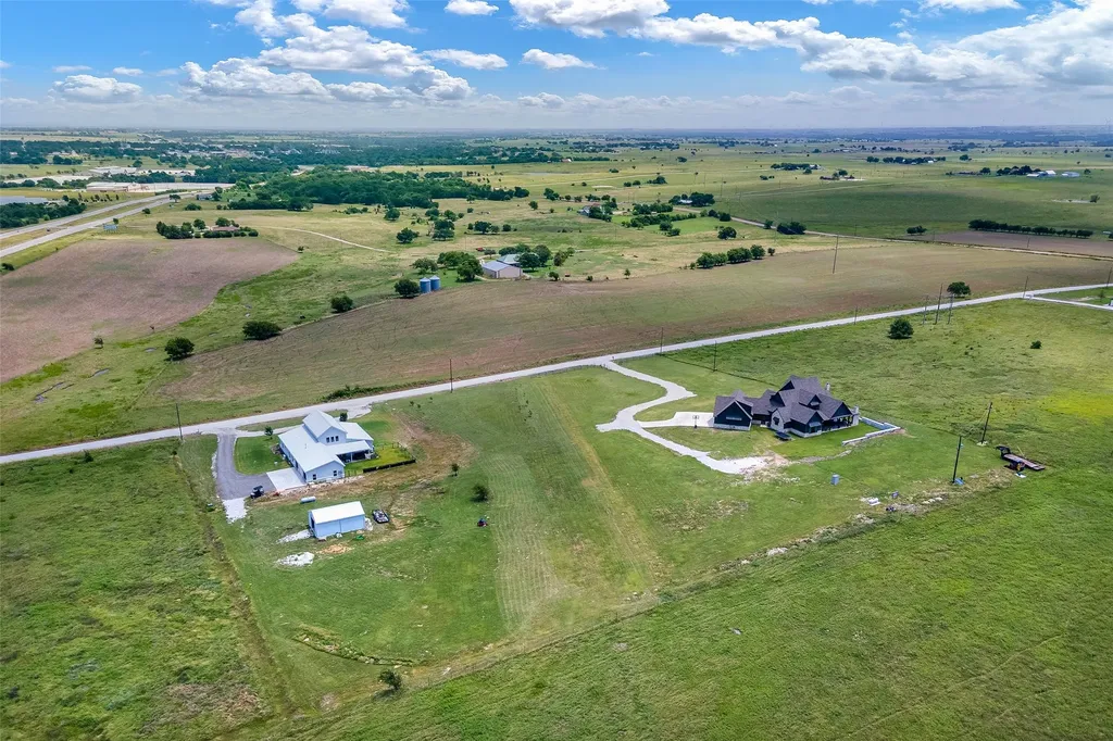 249 County Road 359 Muenster TX 76252